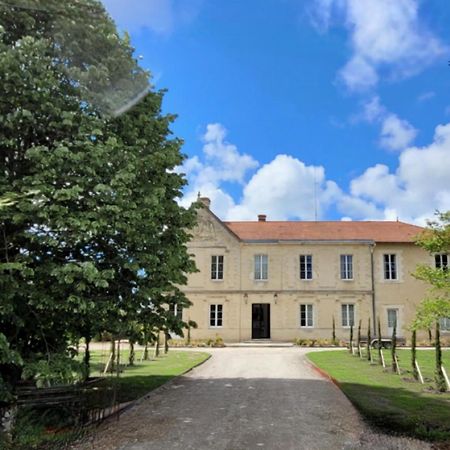 Chateau Bernon Maison D Hotes - Piscine Et Spa Queyrac Luaran gambar